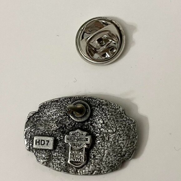 Harley Davidson Legend The Lives On Eagle Pin - Picture 4 of 8